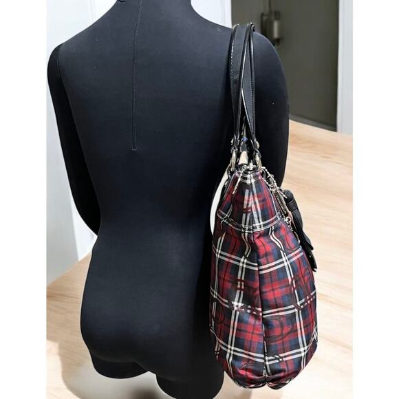 Coach 18713 Poppy Signature Tartan Glam Tote & Matching Wristlet - Picture 10 of 12